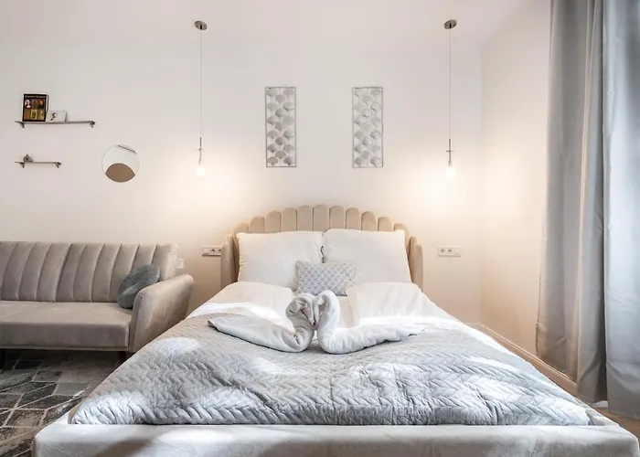 D71 - Dob 71 Central Cozy Suite - Best Location By Bqa